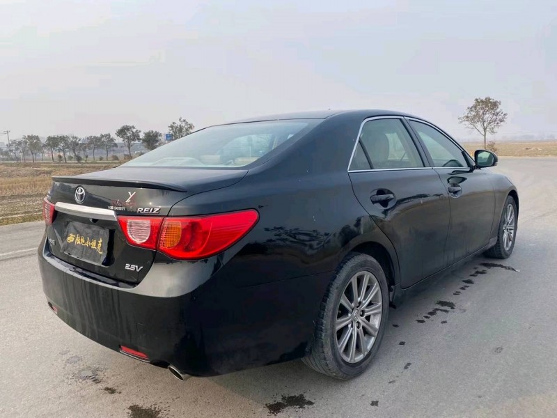 徐州11年丰田锐志7