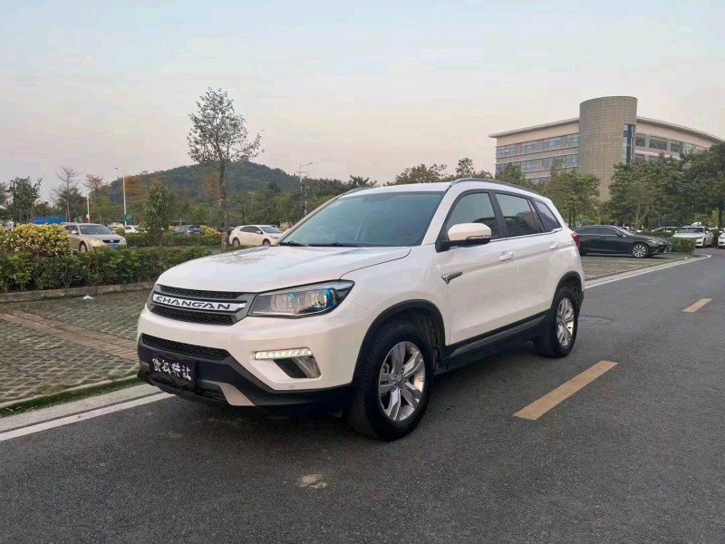 中山19年長安汽車CS757