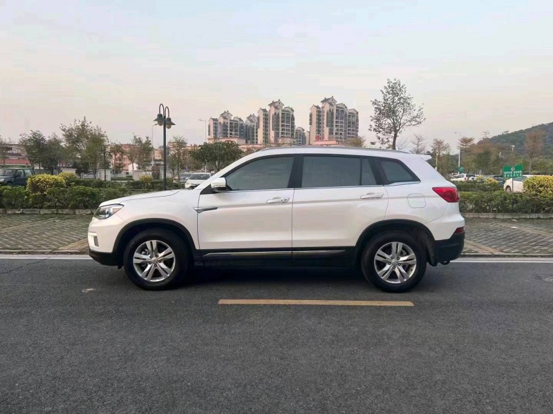 中山19年長安汽車CS756