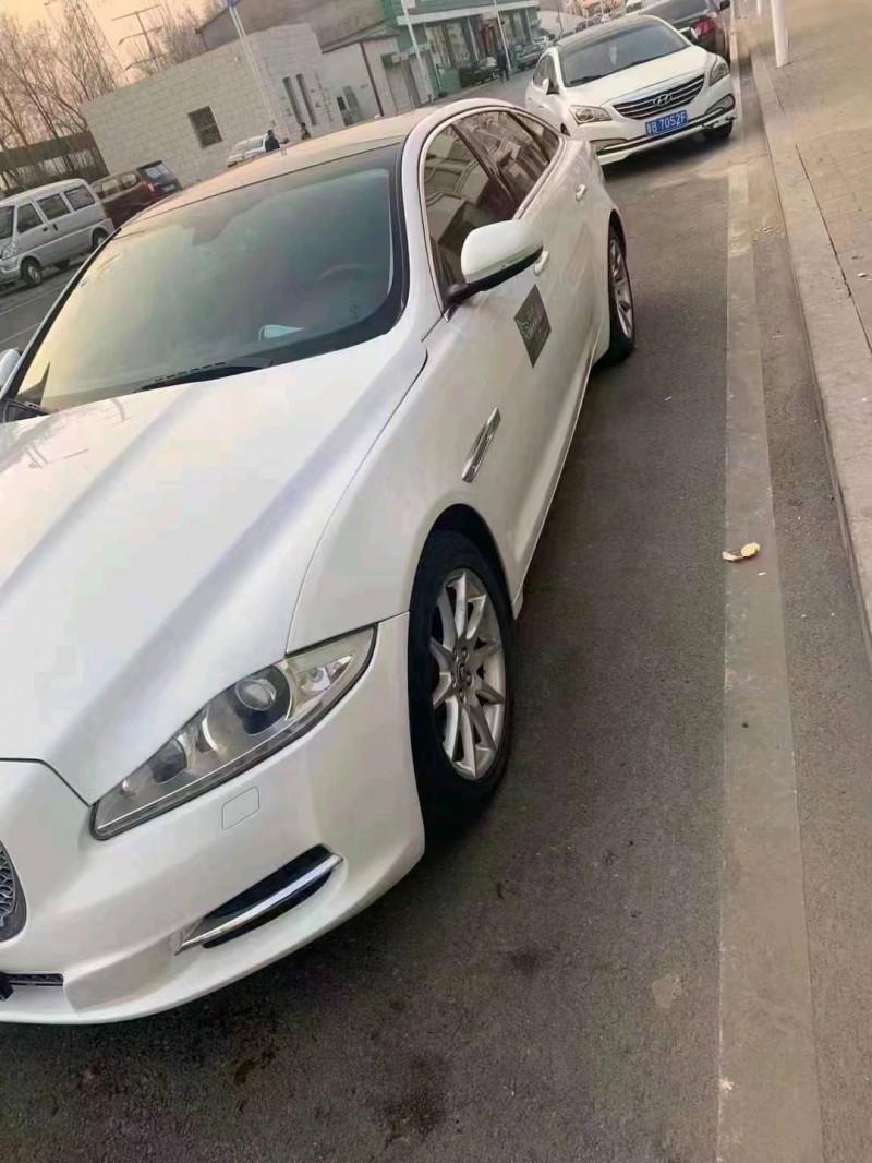 呂梁13年捷豹XJL7