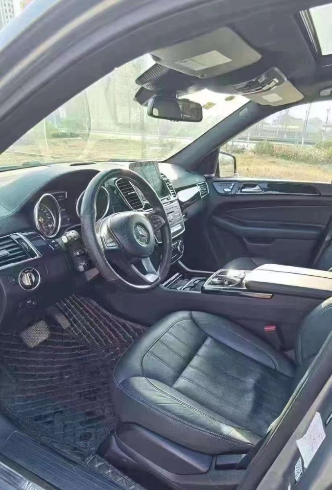 北京16年奔驰GLS3