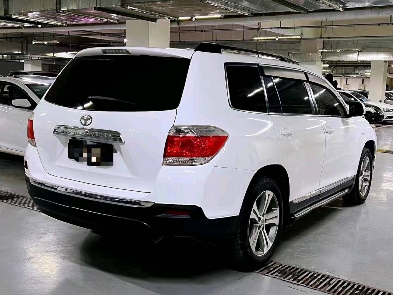 北京14年丰田汉兰达4