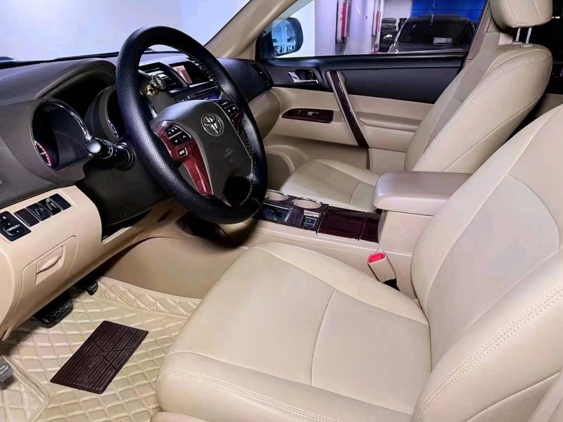 北京14年丰田汉兰达6