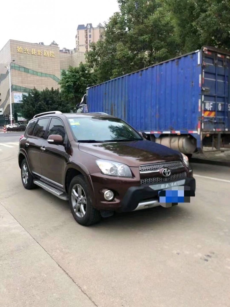 佛山12年豐田RAV42