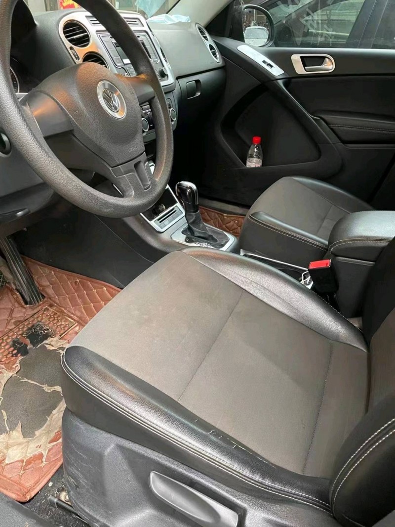 衡阳17年大众途观5