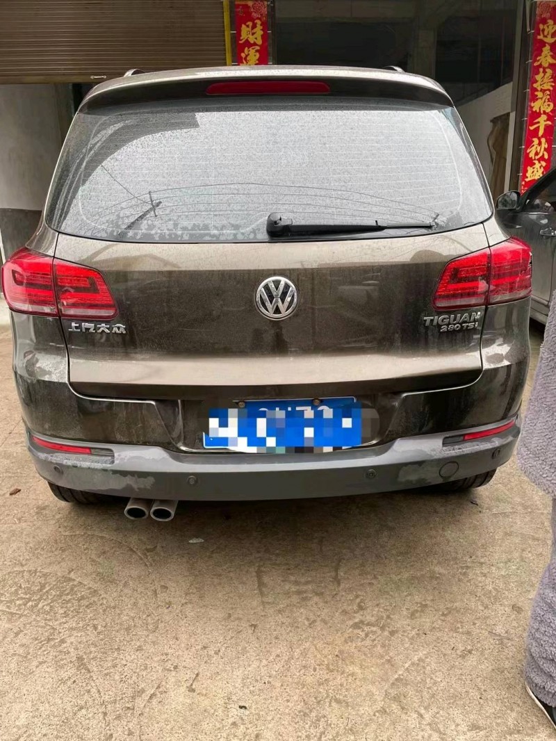 衡阳17年大众途观7