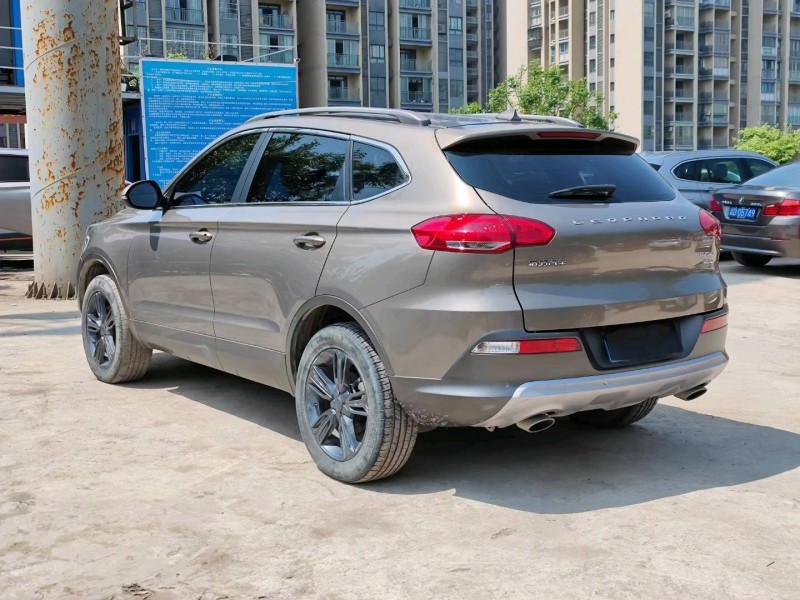 重慶18年獵豹汽車CS107
