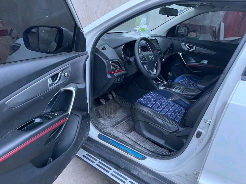洛陽18年長安汽車CS555