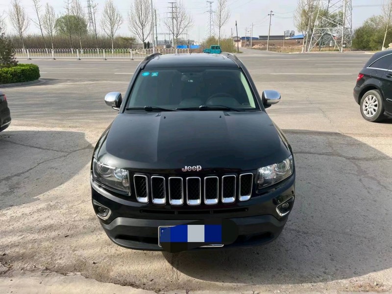 陽泉15年Jeep指南者9