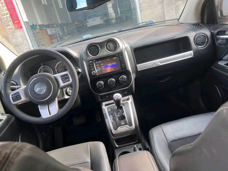 陽泉15年Jeep指南者3
