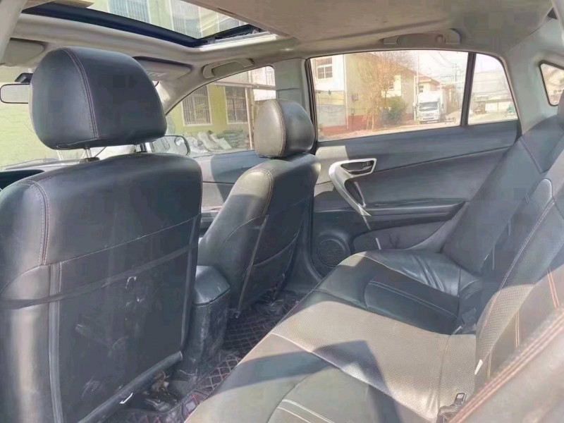 潍坊15年东南汽车V5菱致6