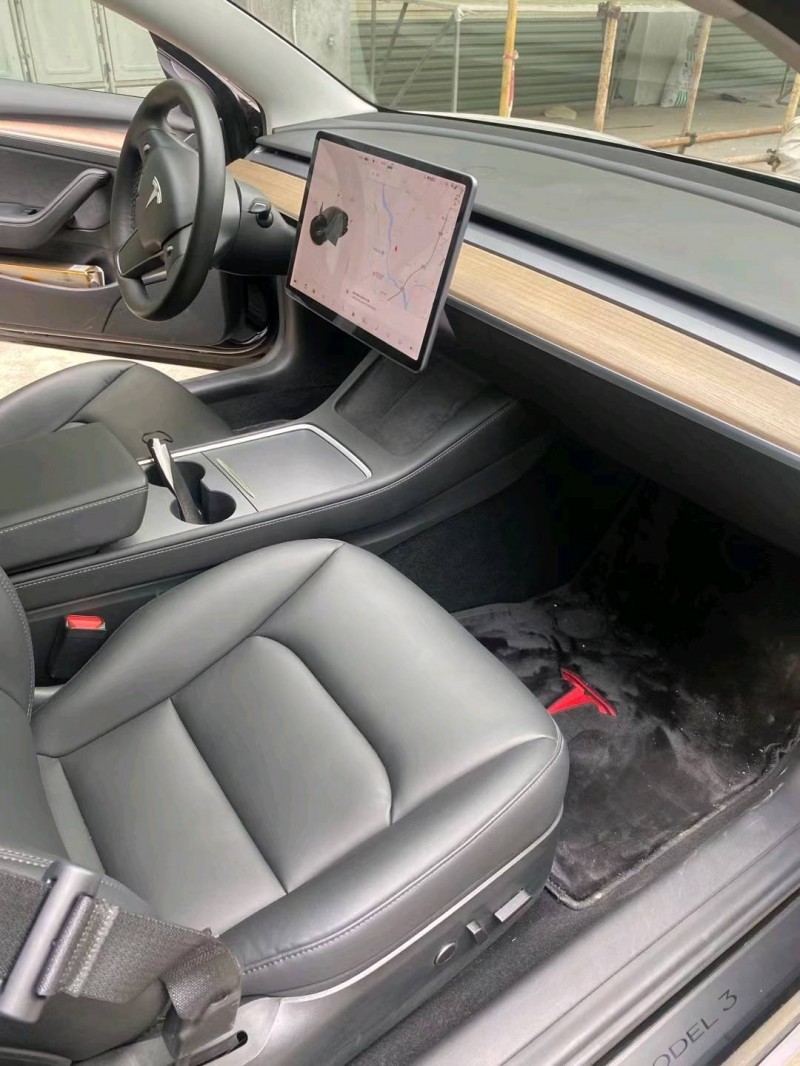 佛山21年特斯拉MODEL 36