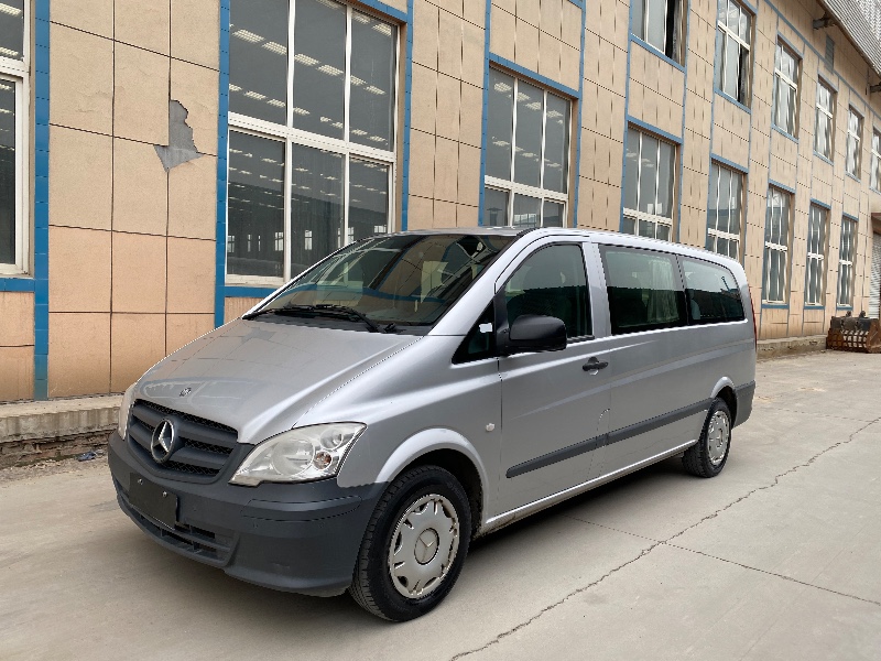 青岛13年奔驰威霆7