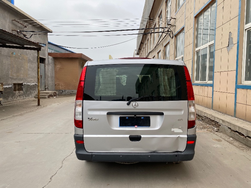 青岛13年奔驰威霆5