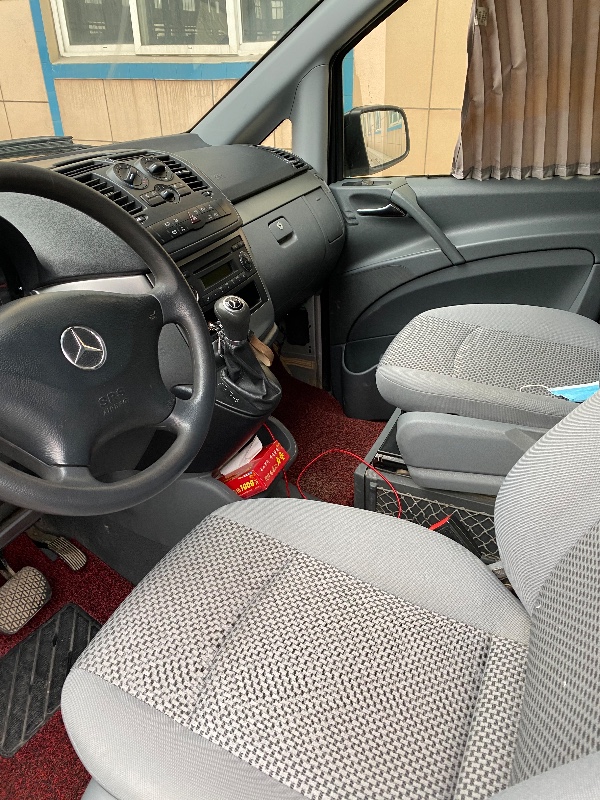 青岛13年奔驰威霆2