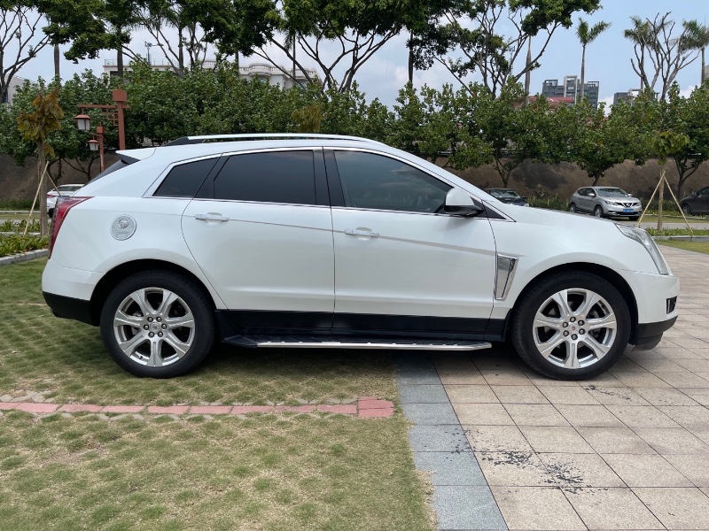 佛山13年凱迪拉克SRX2