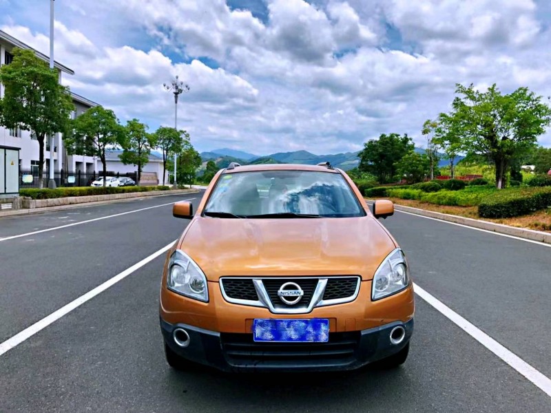 廈門13年日產逍客1