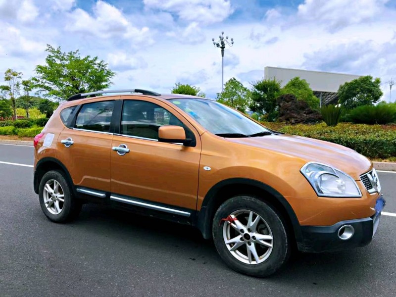 廈門13年日產逍客2