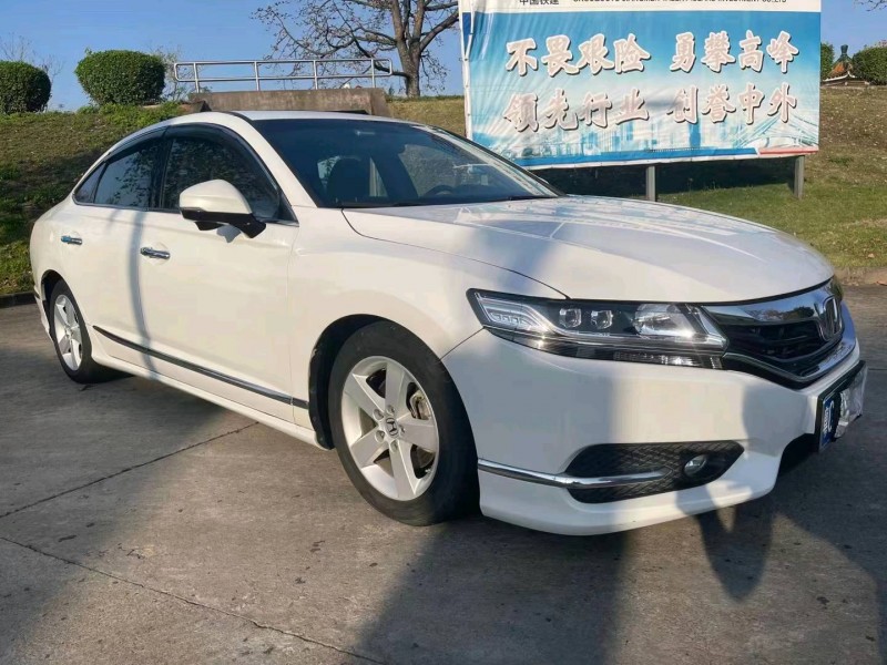 江门17年本田思铂睿3