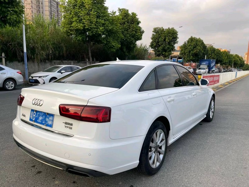 深圳17年奧迪A6L7