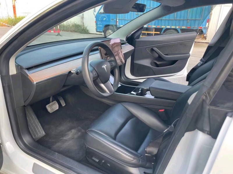 深圳19年特斯拉MODEL 33