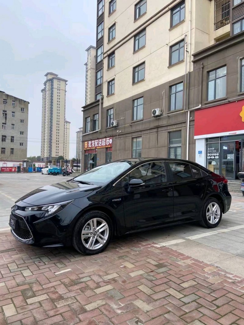 北京22年丰田雷凌3