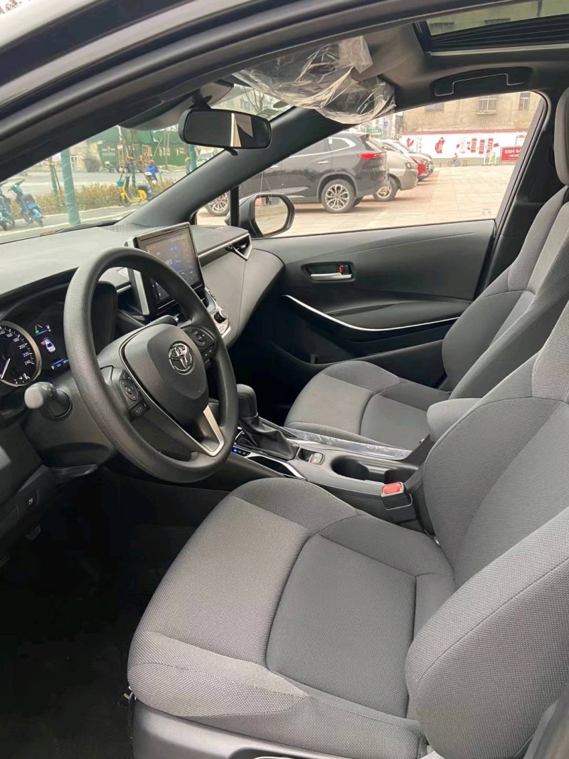北京22年丰田雷凌7
