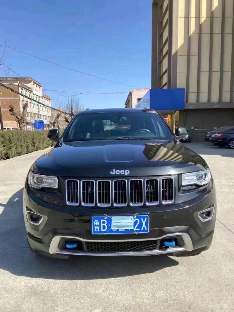 青島14年Jeep大切諾基9