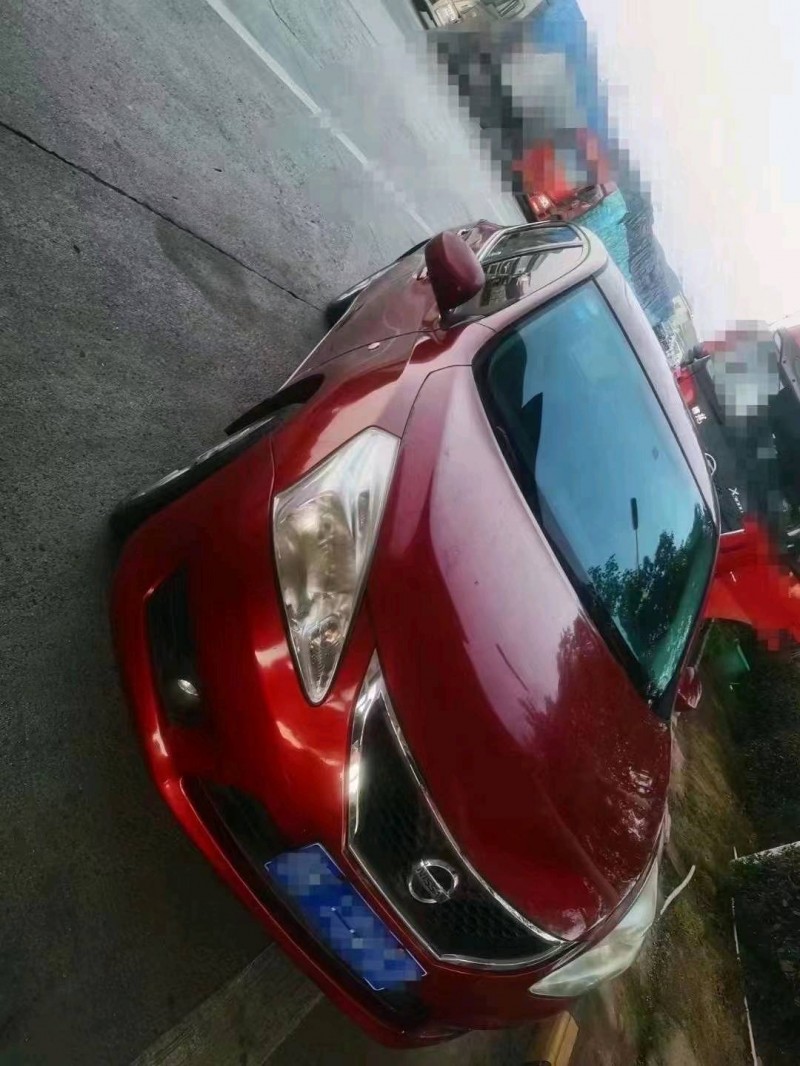 嘉興13年日產騏達1