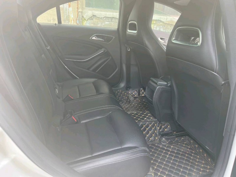 徐州17年奔驰CLA1