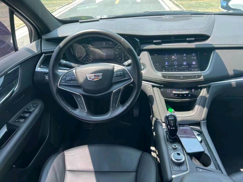 中山20年凱迪拉克XT56