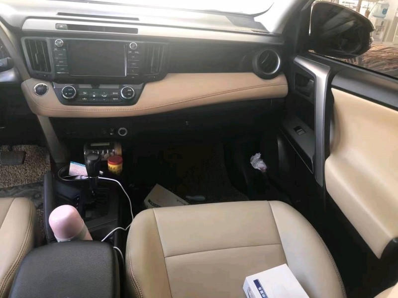 汕頭18年豐田RAV4榮放1