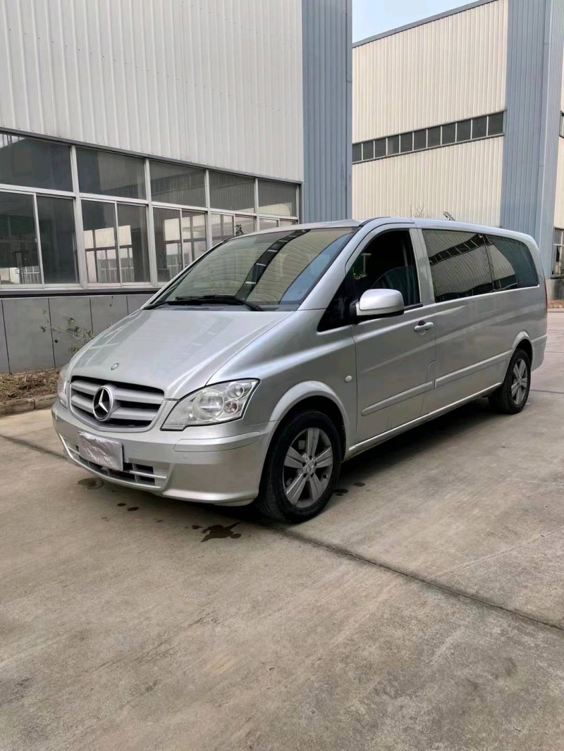 徐州12年奔驰威霆3