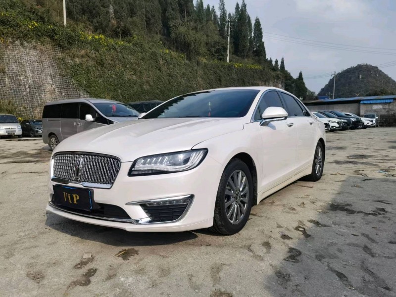 安順18年林肯MKZ2