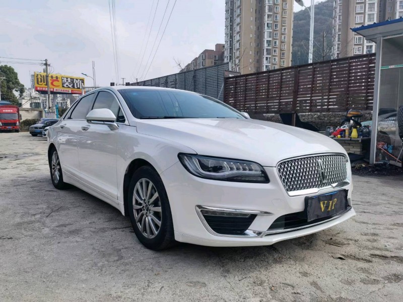 安順18年林肯MKZ1
