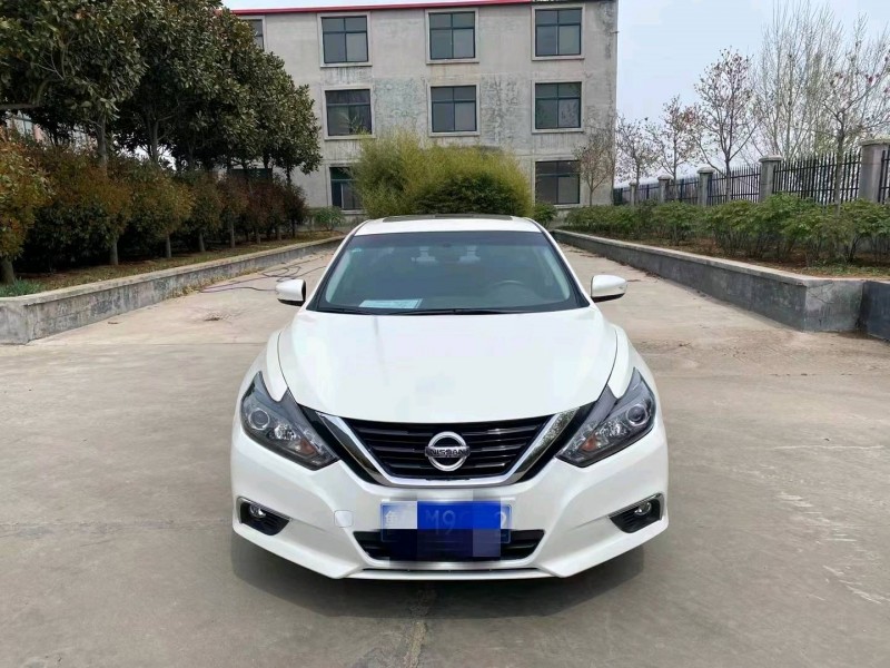煙臺17年日產天籟1