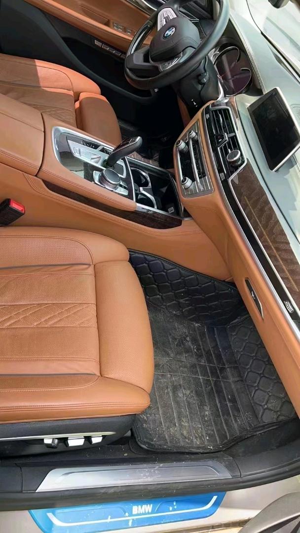 北京17年宝马7系3