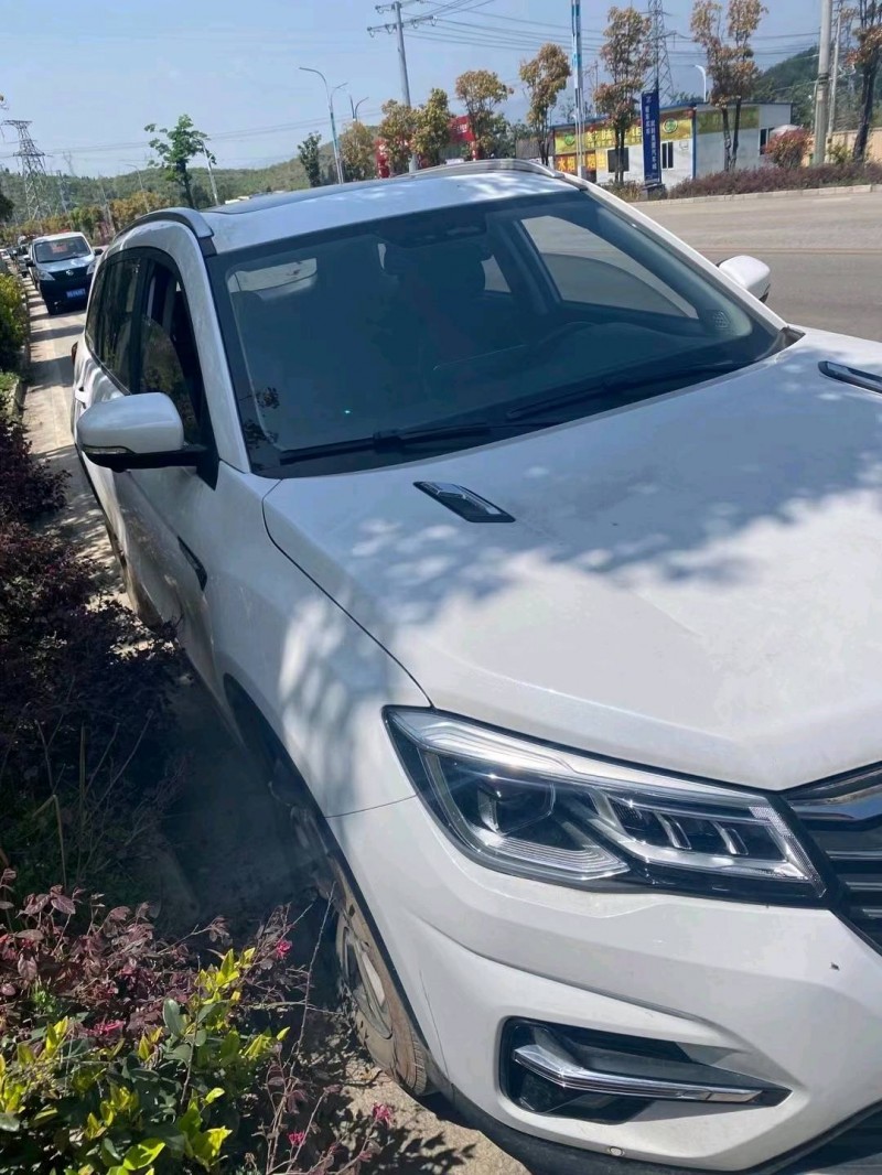 湖州18年長安汽車CS752