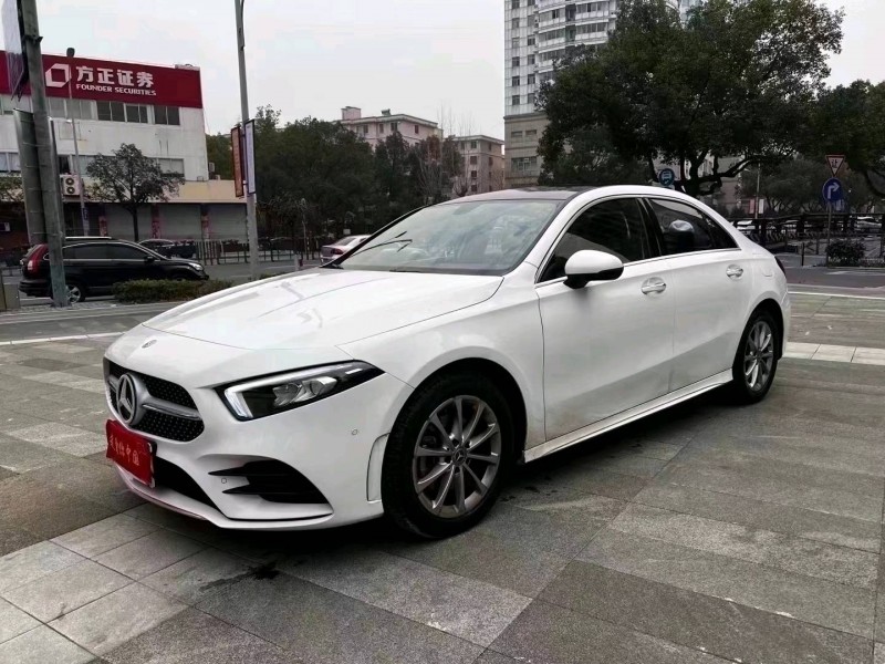 臺州21年奔馳A2