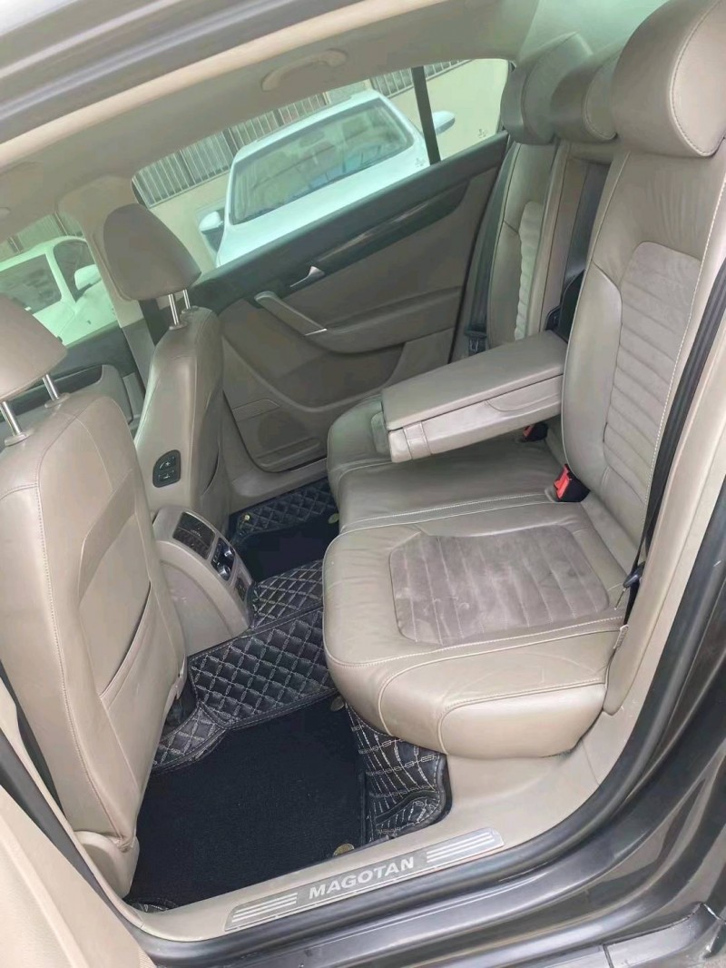 苏州11年大众迈腾8