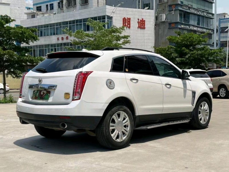 東莞14年凱迪拉克SRX8