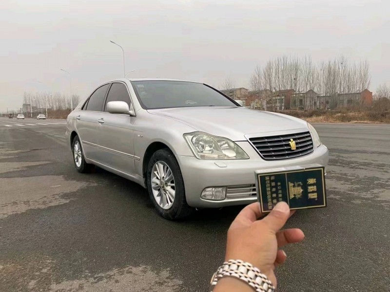 宜昌10年豐田皇冠2
