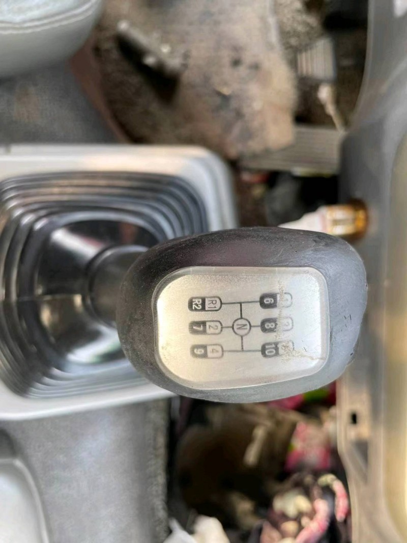 開封18年卡車系列重汽豪沃4
