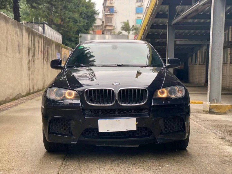 廈門12年寶馬X61