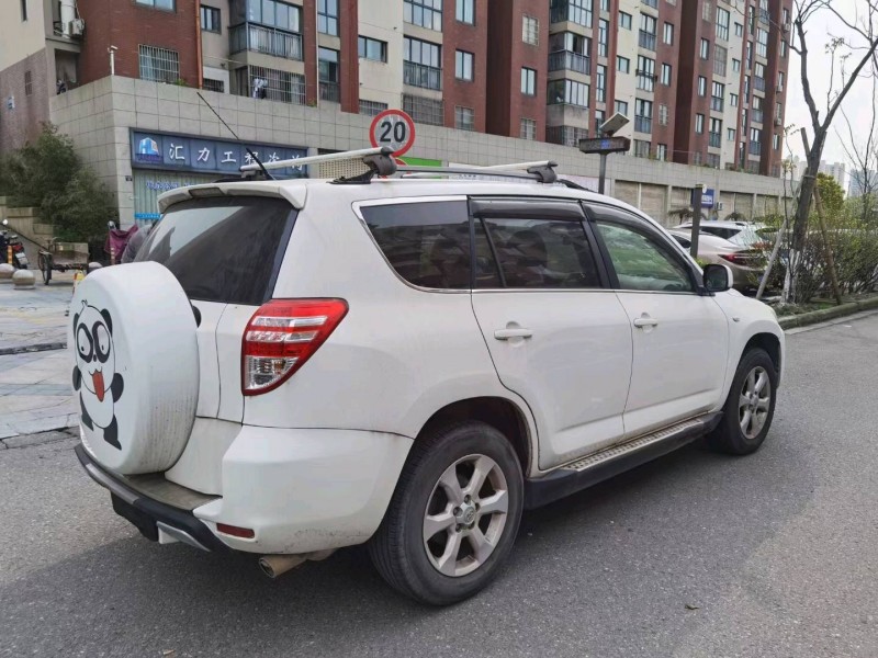 寧波12年豐田RAV47