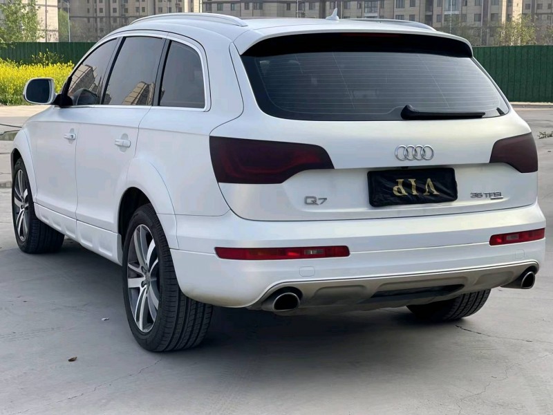 鄭州13年奧迪Q78
