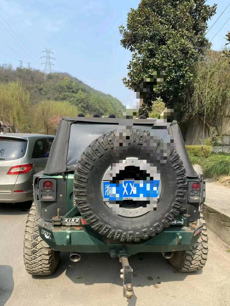 濰坊11年Jeep牧馬人1