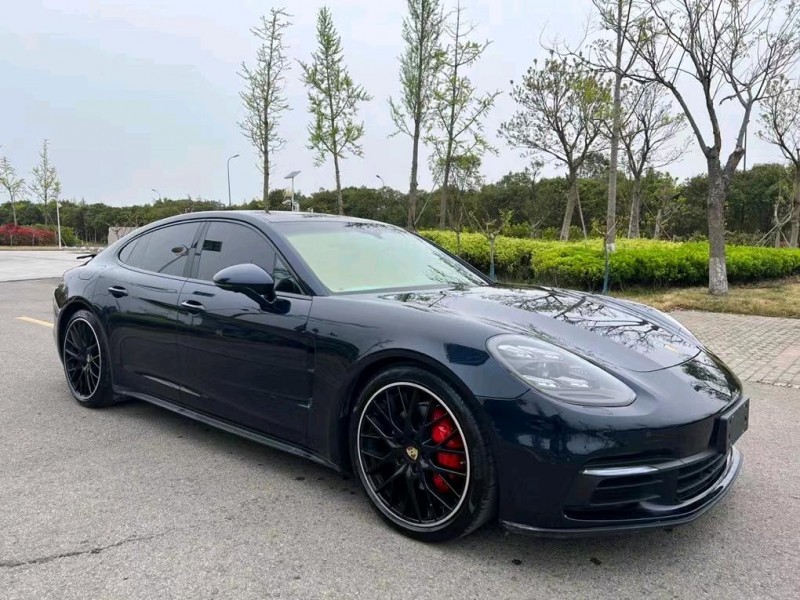 盐城17年保时捷帕拉梅拉2
