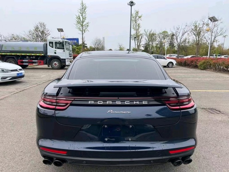 盐城17年保时捷帕拉梅拉9