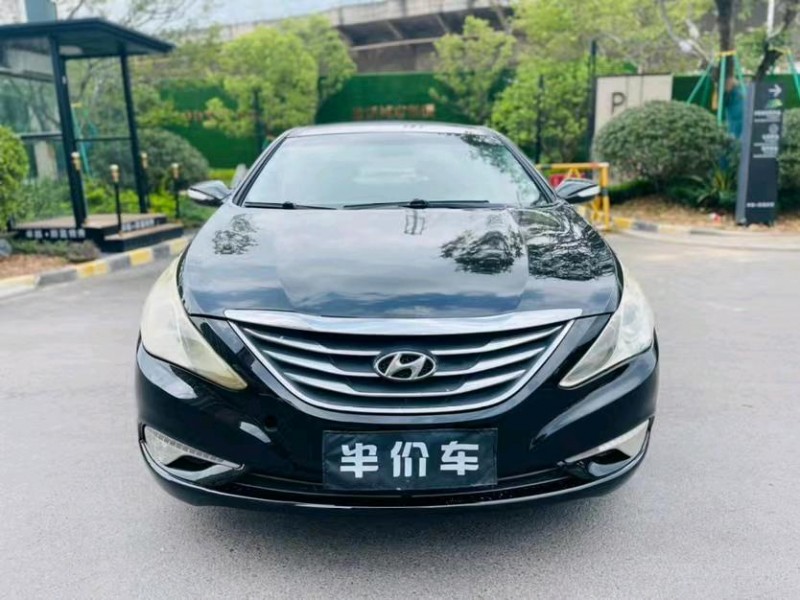 东莞13年现代索纳塔八9